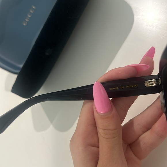 Gucci Sunglasses - Picture 12 of 12